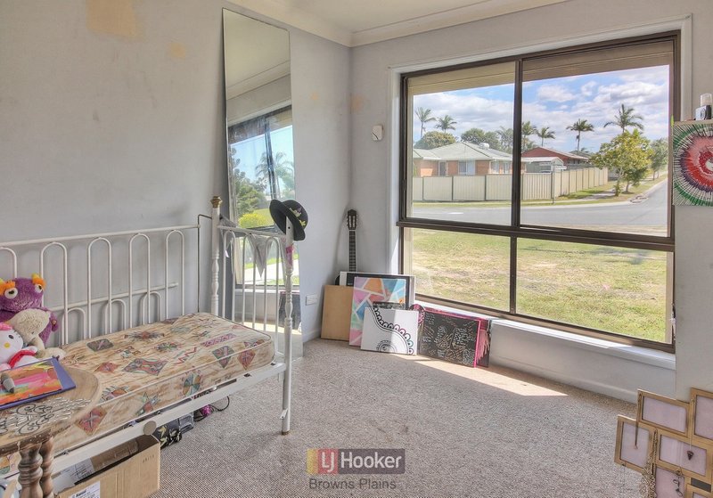 Photo - 8 Dombeyah Street, Crestmead QLD 4132 - Image 8