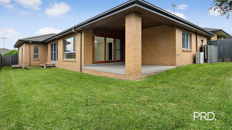 Photo - 8 Domus Street, Glenmore Park NSW 2745 - Image 8
