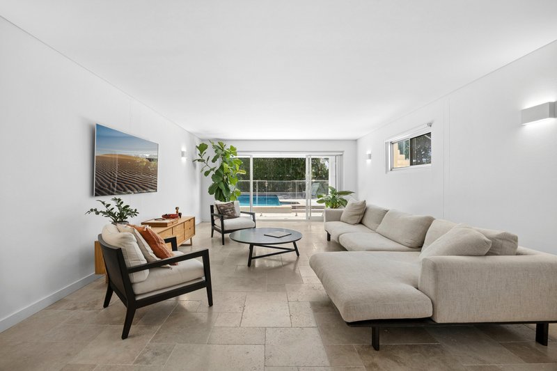 Photo - 8 Donegal Road, Killarney Heights NSW 2087 - Image 5