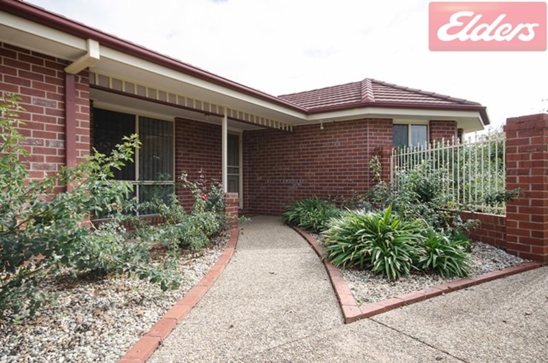 Photo - 8 Donelan Court, Wodonga VIC 3690 - Image 4