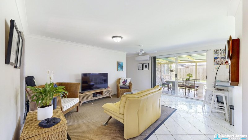 Photo - 8 Donovan Court, Tewantin QLD 4565 - Image 7