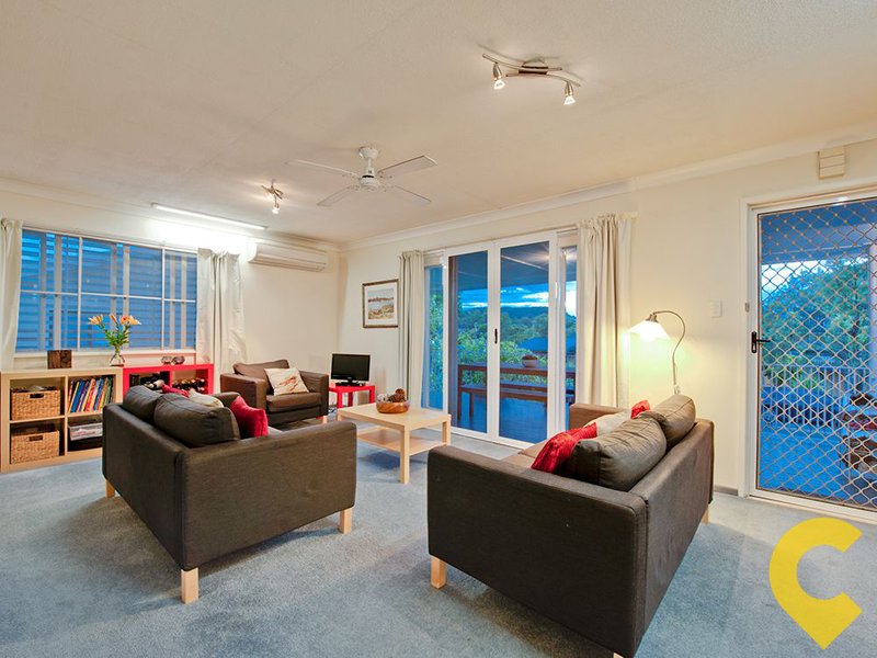 Photo - 8 Dooloo Crescent, Ferny Hills QLD 4055 - Image 11