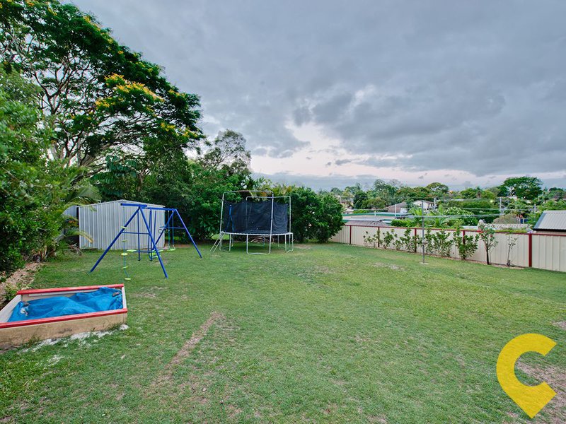 Photo - 8 Dooloo Crescent, Ferny Hills QLD 4055 - Image 23