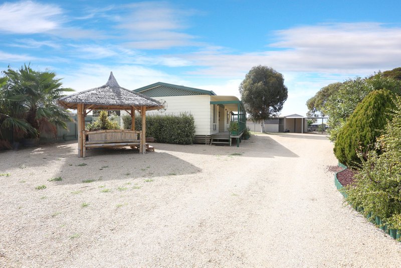 Photo - 8 Douglas Court, Tiddy Widdy Beach SA 5571 - Image 3