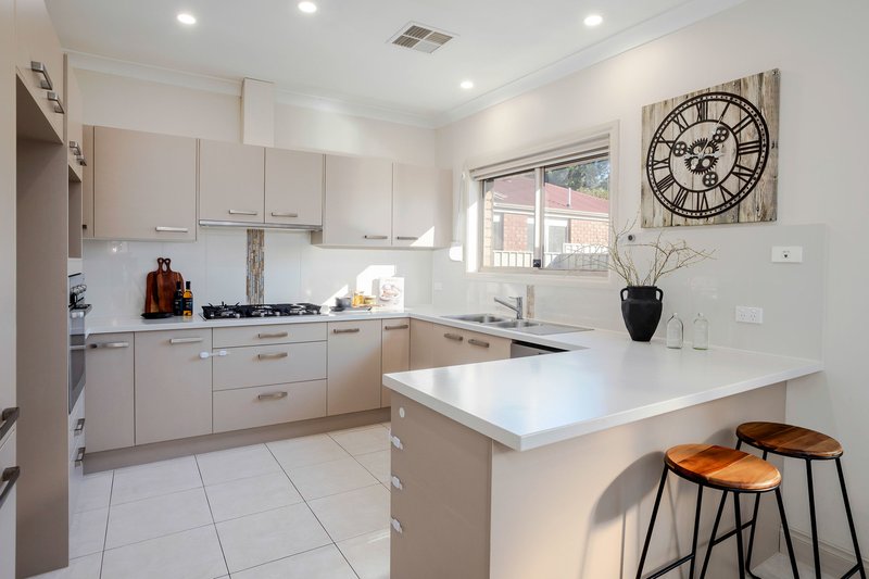 Photo - 8 Dover Street, West Richmond SA 5033 - Image 6