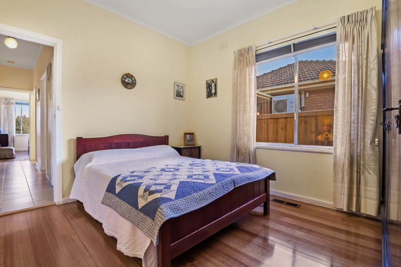 Photo - 8 Dredge Street, Reservoir VIC 3073 - Image 9