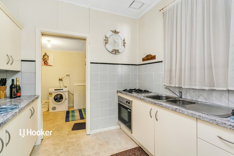 Photo - 8 Dunbarton Street, Windsor Gardens SA 5087 - Image 4