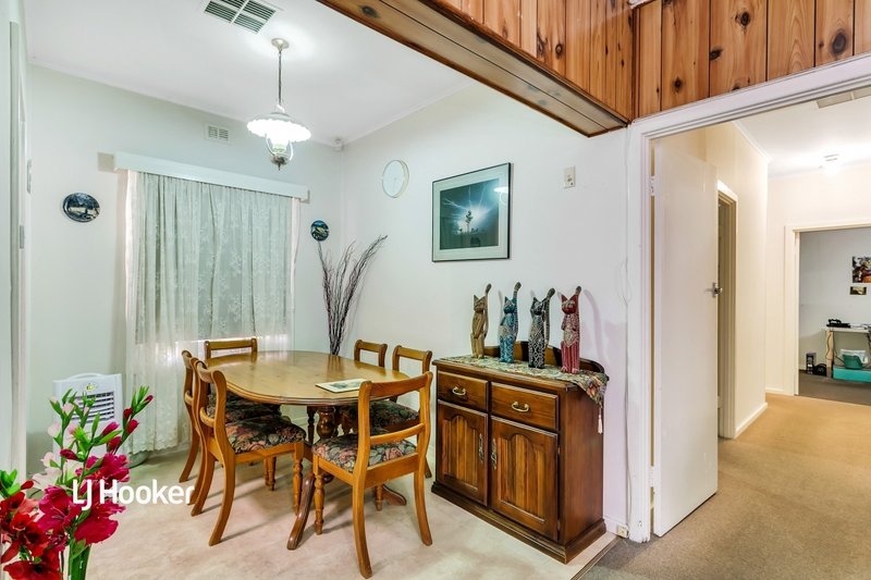 Photo - 8 Dunbarton Street, Windsor Gardens SA 5087 - Image 6