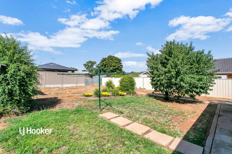 Photo - 8 Dunbarton Street, Windsor Gardens SA 5087 - Image 9