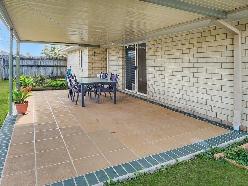 Photo - 8 Dundas Close, Caboolture QLD 4510 - Image 9