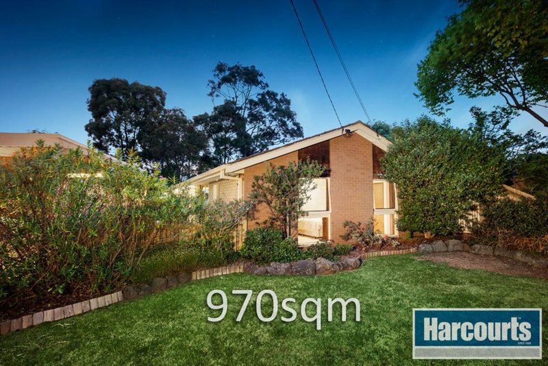 8 Dundee Place, Wantirna VIC 3152