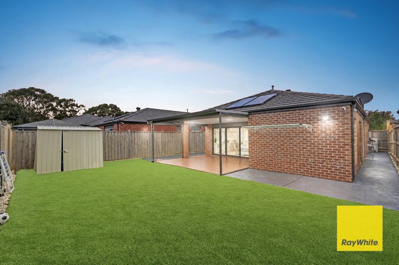 Photo - 8 Dunlop Way, Fraser Rise VIC 3336 - Image 14