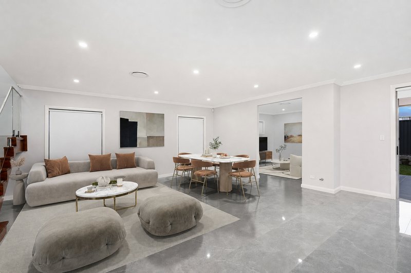 Photo - 8 Durack Avenue, Catherine Field NSW 2557 - Image 10