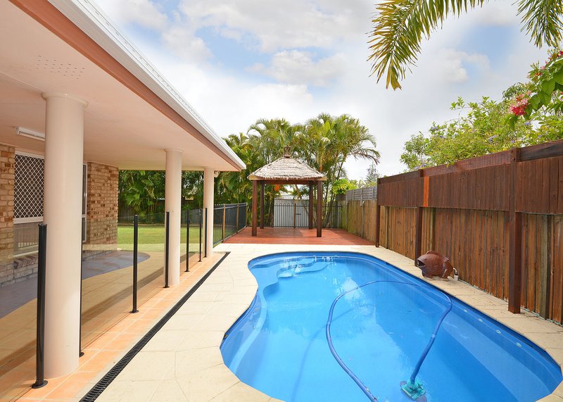 8 Durham Court, Kawungan QLD 4655