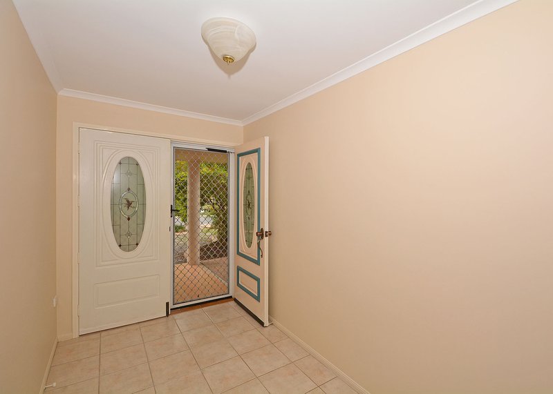 Photo - 8 Durham Court, Kawungan QLD 4655 - Image 17