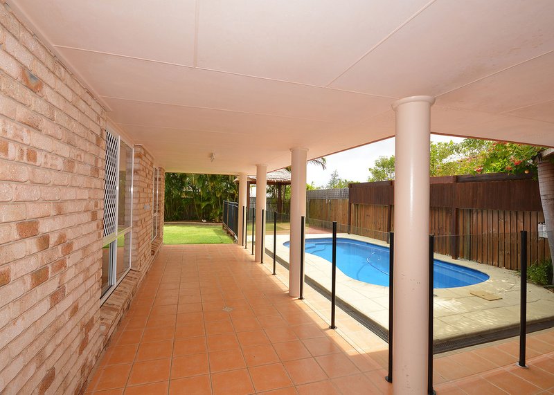 Photo - 8 Durham Court, Kawungan QLD 4655 - Image 19