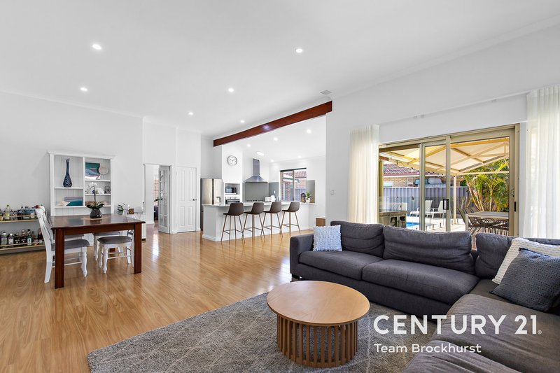 8 Durness Place, Canning Vale WA 6155