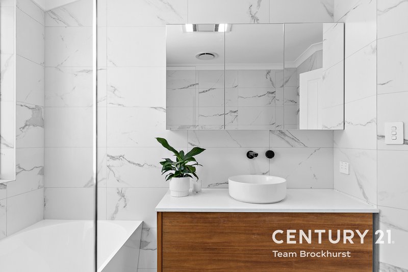 Photo - 8 Durness Place, Canning Vale WA 6155 - Image 15