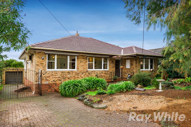 8 Durward Avenue, Glen Waverley VIC 3150