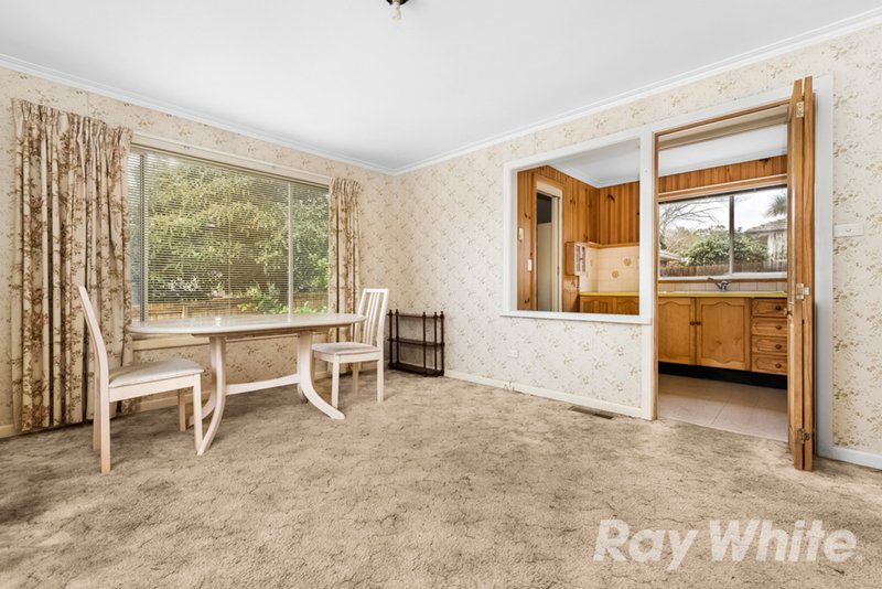 Photo - 8 Durward Avenue, Glen Waverley VIC 3150 - Image 8