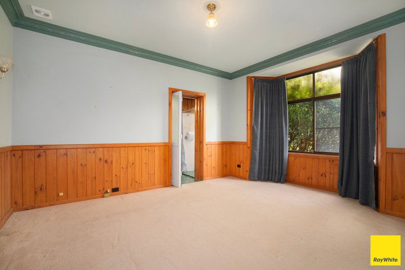 Photo - 8 Dutton Parade, Guyra NSW 2365 - Image 4