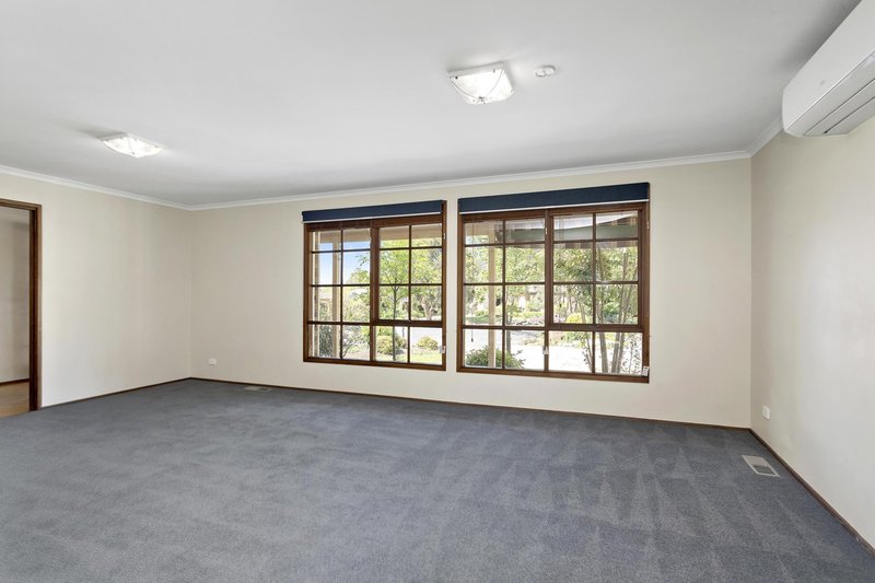 Photo - 8 Eagar Place, Evatt ACT 2617 - Image 3