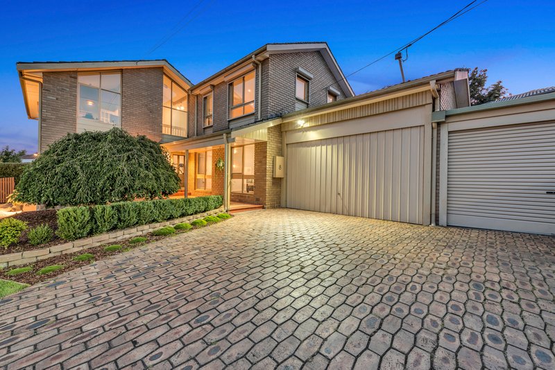 8 Eagle Court, Vermont South VIC 3133