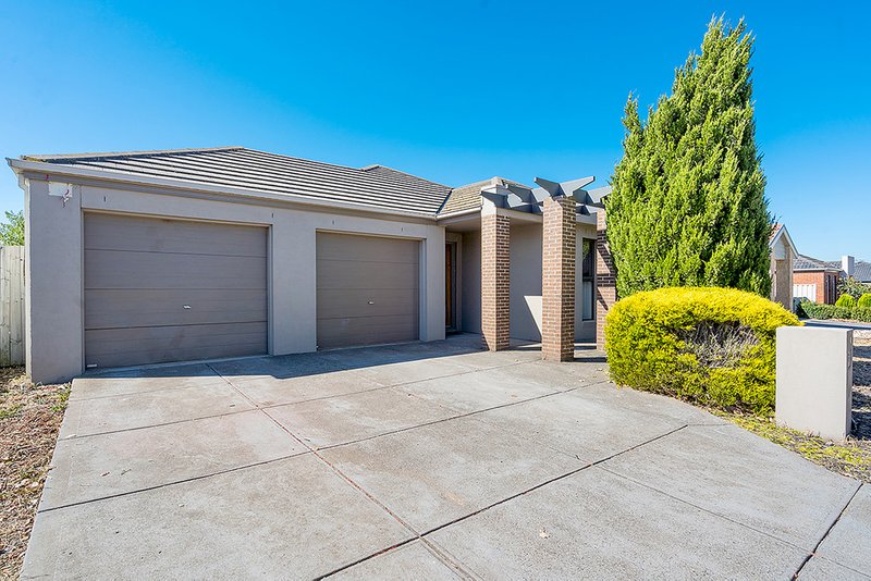 8 Eastwood Place, Craigieburn VIC 3064