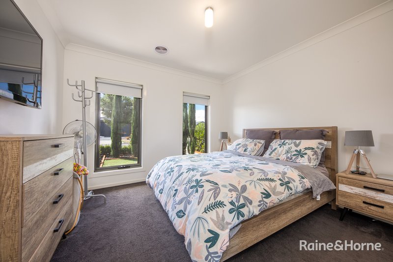 Photo - 8 Easy Street, Diggers Rest VIC 3427 - Image 3