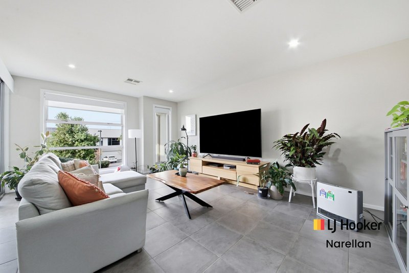 Photo - 8 Eccles Lane, Oran Park NSW 2570 - Image 3
