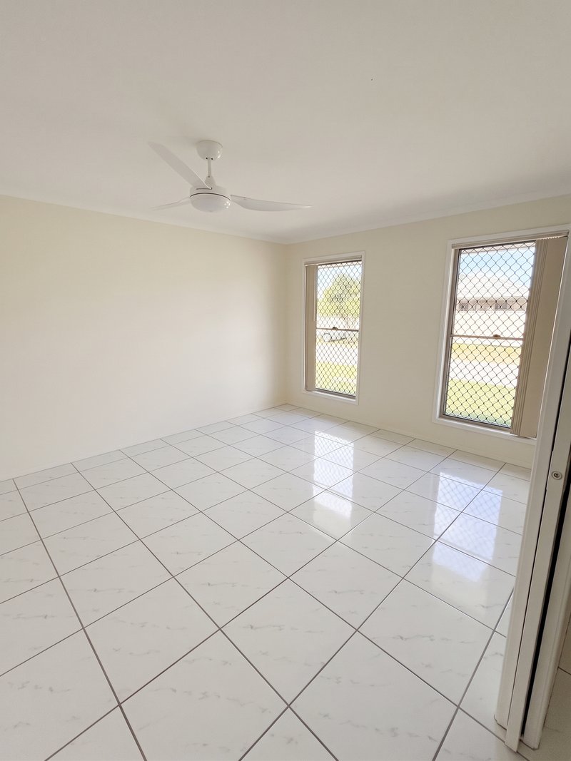 Photo - 8 Eel Place, Bongaree QLD 4507 - Image 6
