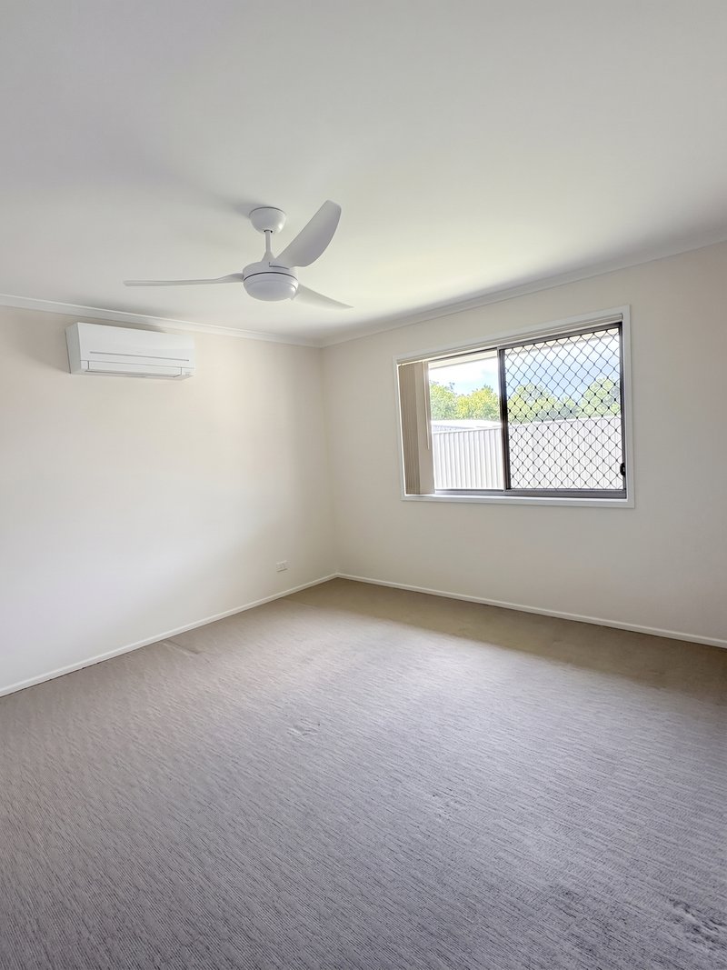 Photo - 8 Eel Place, Bongaree QLD 4507 - Image 12