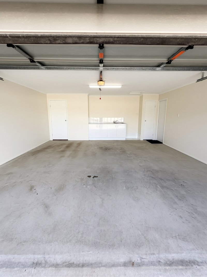 Photo - 8 Eel Place, Bongaree QLD 4507 - Image 16