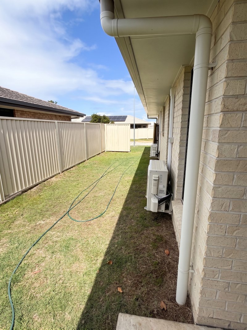 Photo - 8 Eel Place, Bongaree QLD 4507 - Image 17