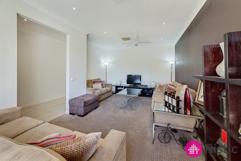 Photo - 8 Efficient Street, Epping VIC 3076 - Image 5