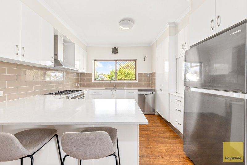 Photo - 8 Egan Street, Emerald QLD 4720 - Image 3