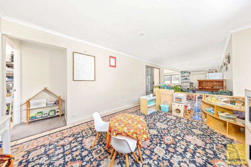 Photo - 8 Egan Street, Emerald QLD 4720 - Image 20
