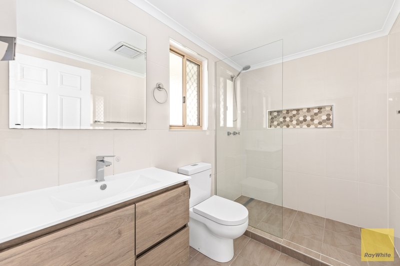 Photo - 8 Egan Street, Emerald QLD 4720 - Image 21