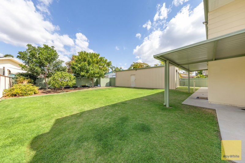 Photo - 8 Egan Street, Emerald QLD 4720 - Image 27