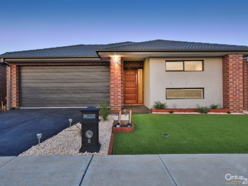 8 Egerton Street, Officer VIC 3809