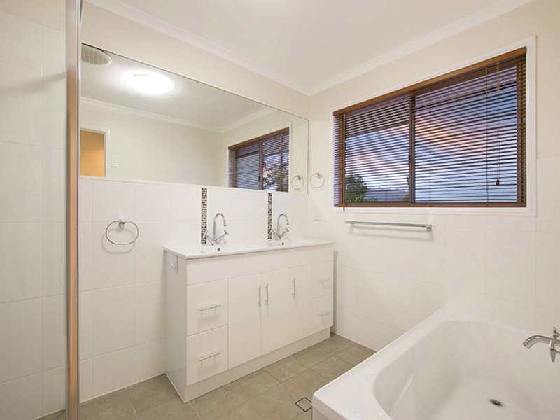 Photo - 8 Eginbah Court, Shailer Park QLD 4128 - Image 7