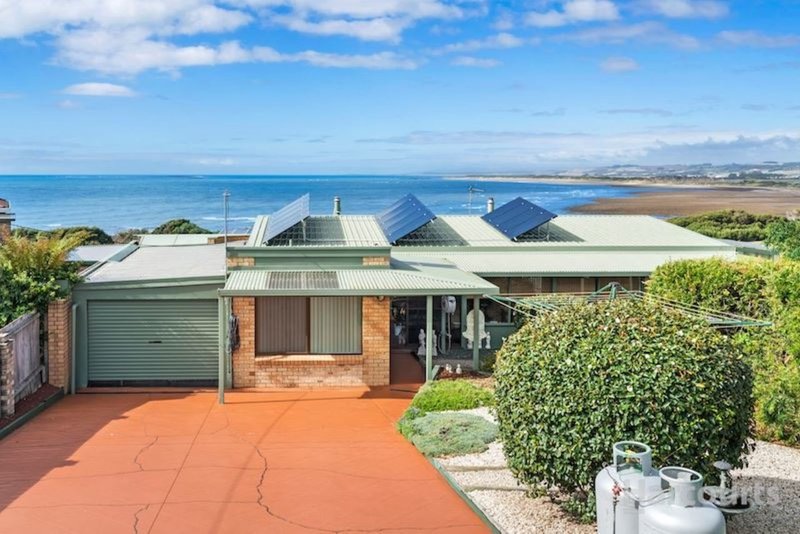 Photo - 8 Elanora Place, East Devonport TAS 7310 - Image 2