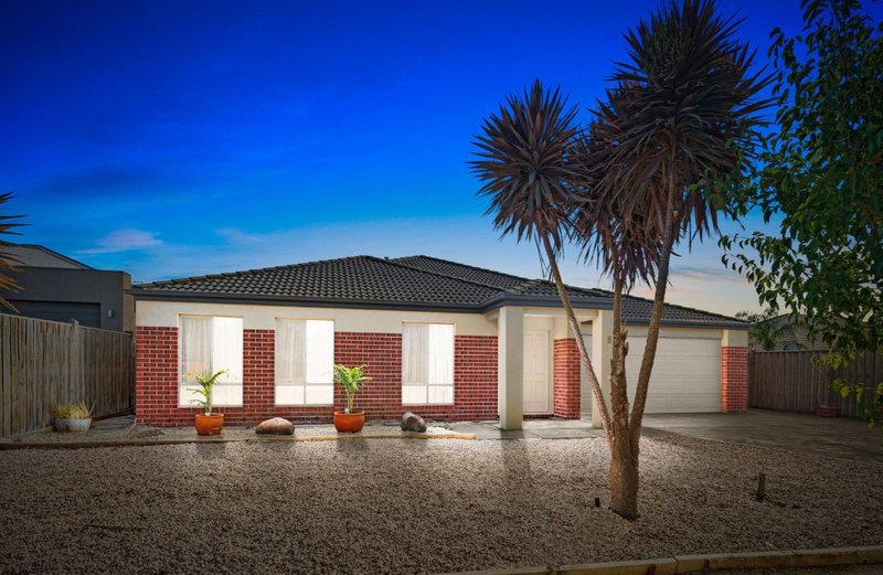 Photo - 8 Eleni Place, Tarneit VIC 3029 - Image 1