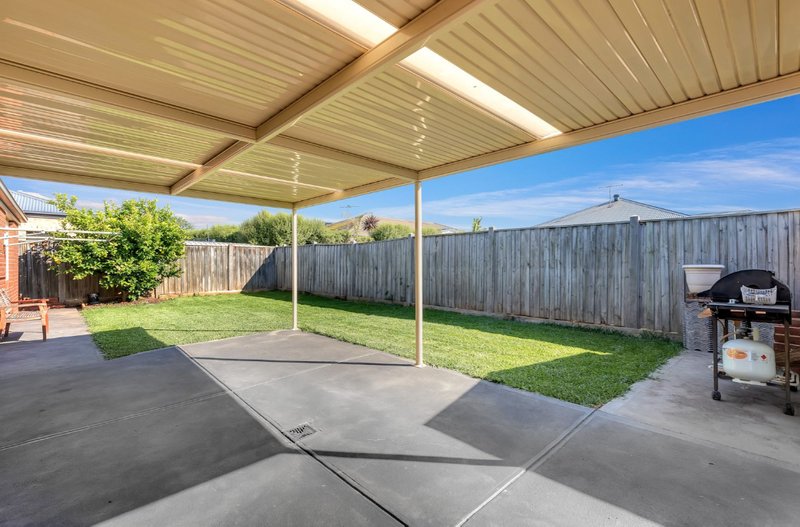 Photo - 8 Eleni Place, Tarneit VIC 3029 - Image 15