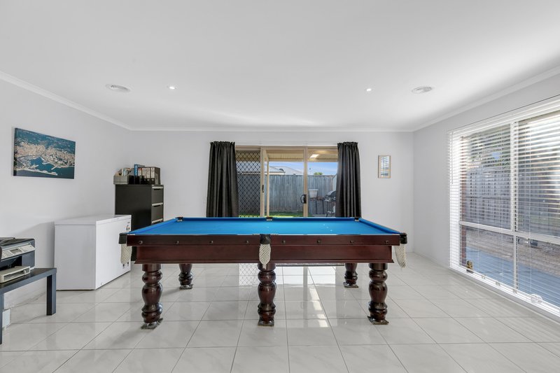 Photo - 8 Eleni Place, Tarneit VIC 3029 - Image 10