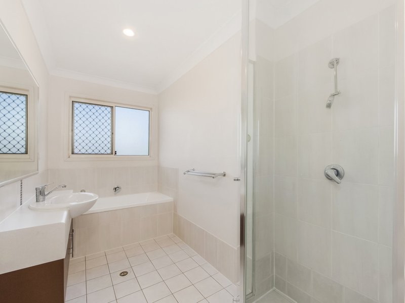 Photo - 8 Eliena Way, Upper Coomera QLD 4209 - Image 15