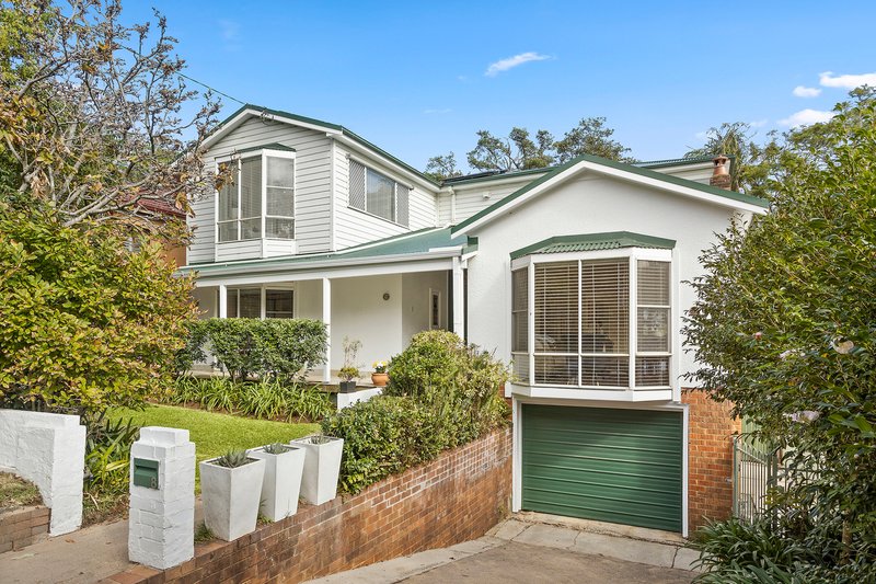 Photo - 8 Elizabeth Street, Mangerton NSW 2500 - Image 2