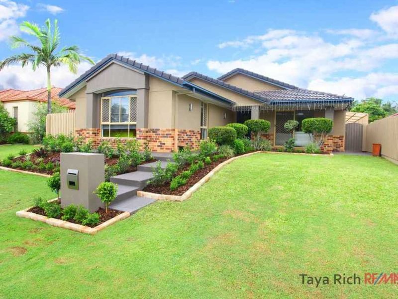 8 Ellis Drive, Mudgeeraba QLD 4213