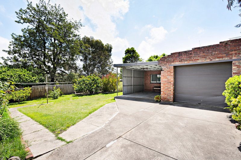 Photo - 8 Emerald Street, Essendon West VIC 3040 - Image 8