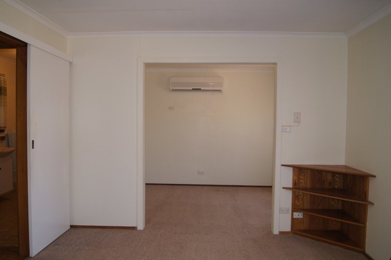 Photo - 8 England Street, Wallaroo SA 5556 - Image 9